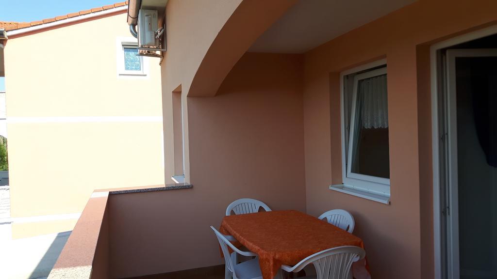Apartment Ivan Porec Exterior photo